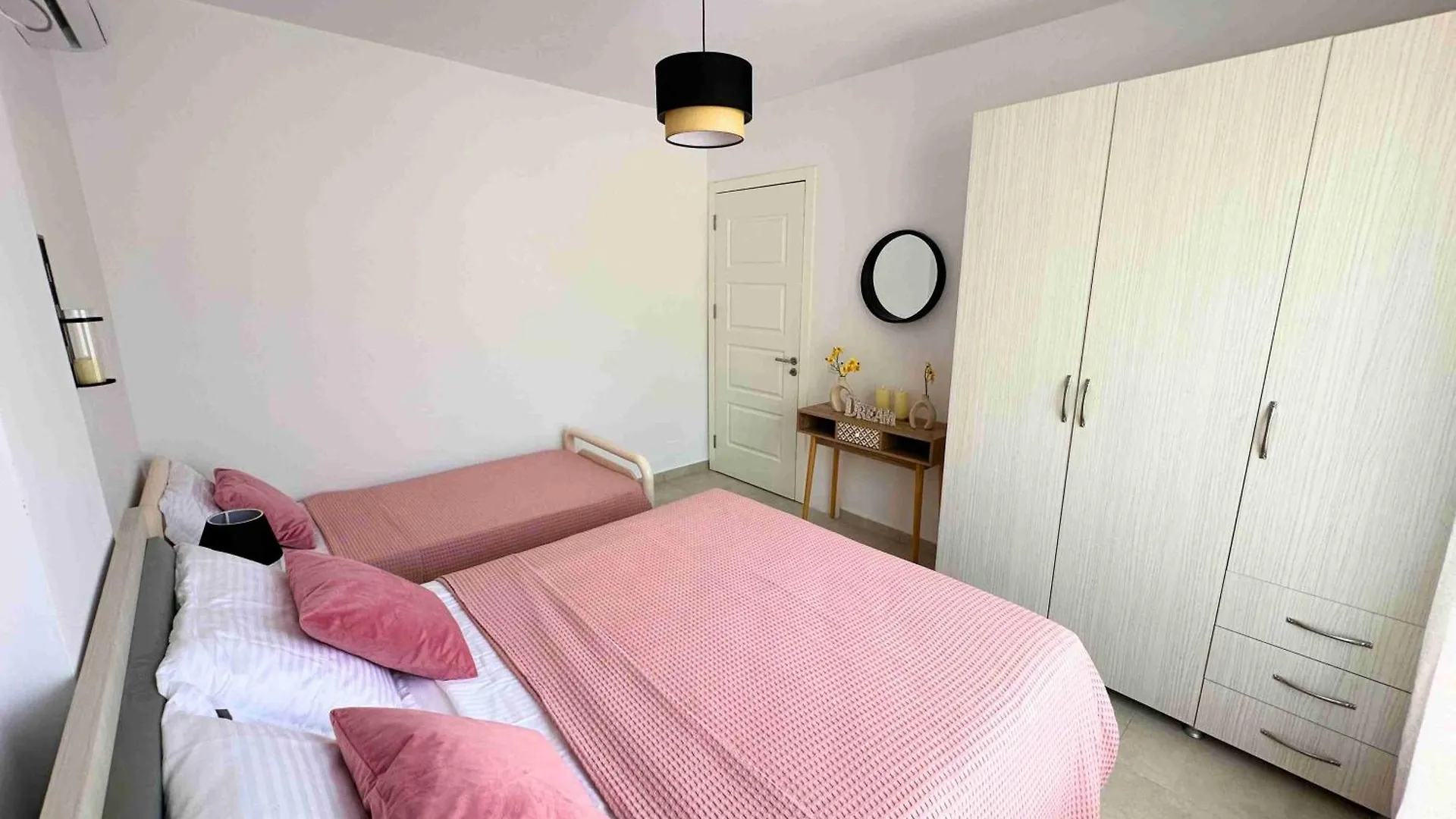 Tropicana Apartments Dhërmi