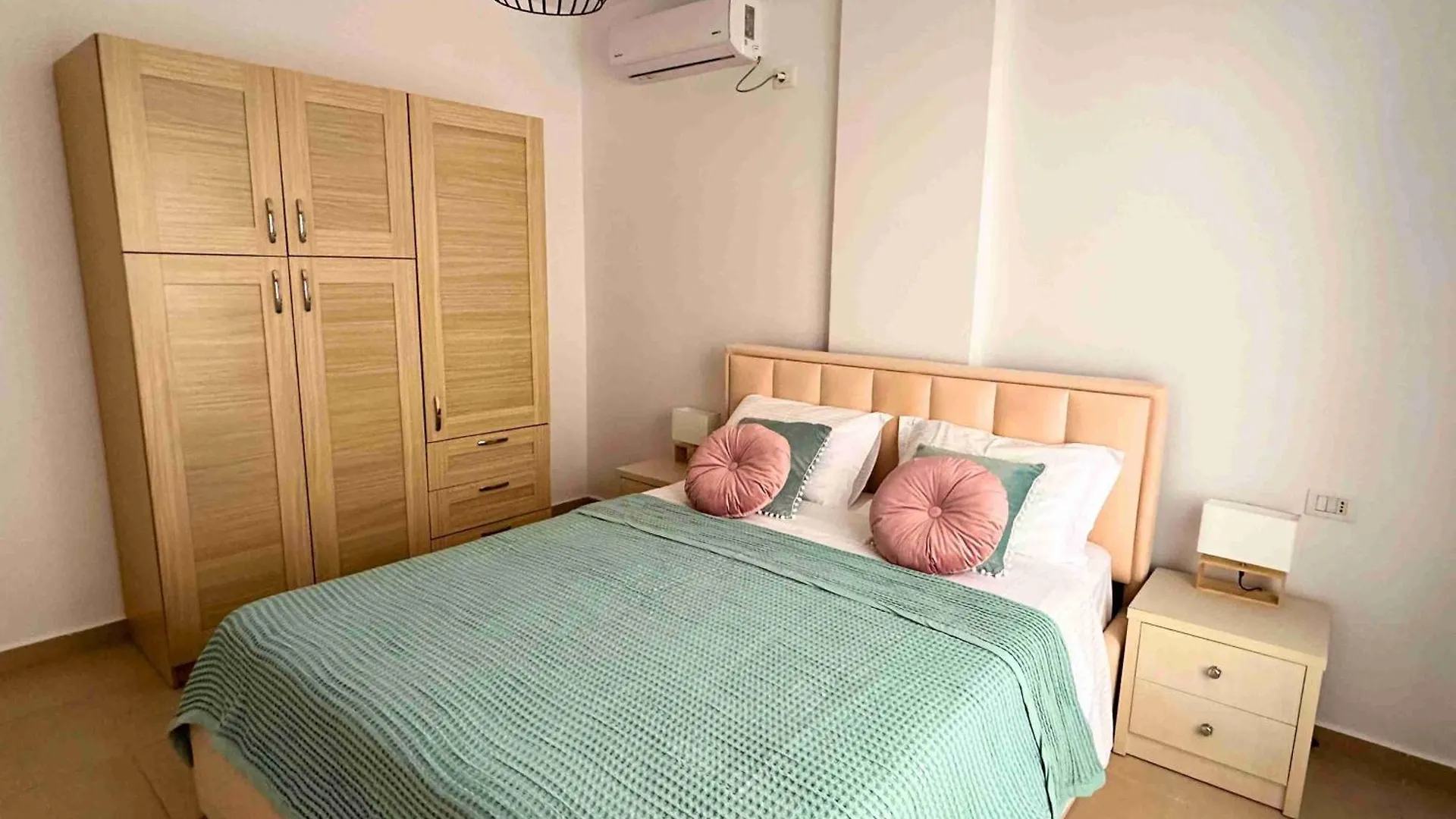 Tropicana Apartments Dhërmi 0*,  Albánie