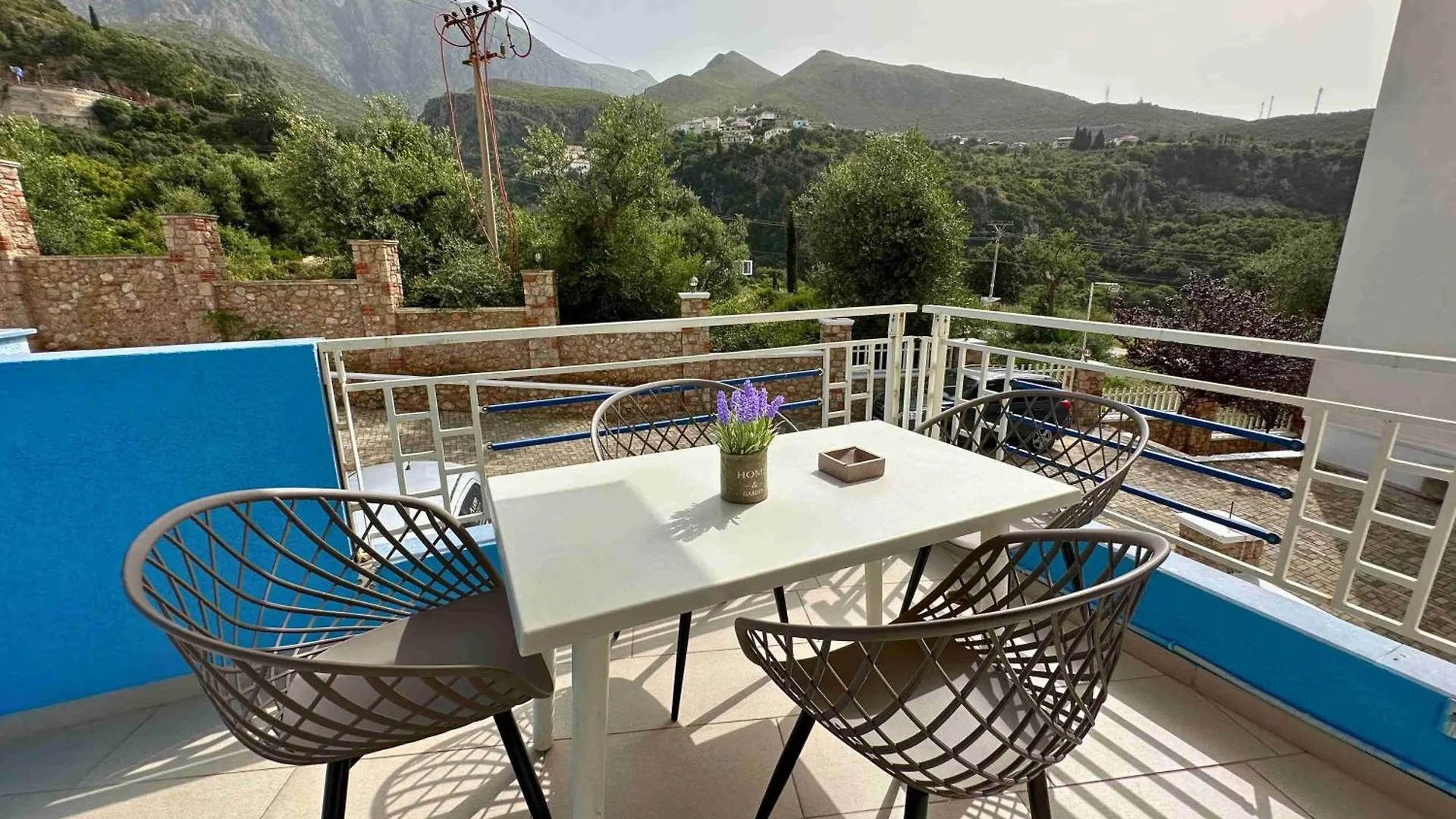 Tropicana Apartments Dhermi 0*,